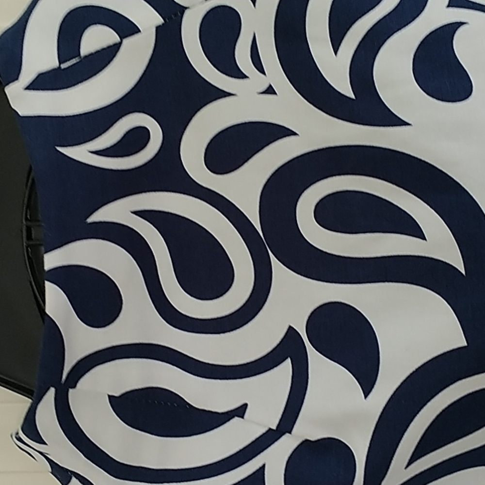 Elizabeth McCay Navy White Graphic Print Blouse V Neck 6 - Picture 6 of 13